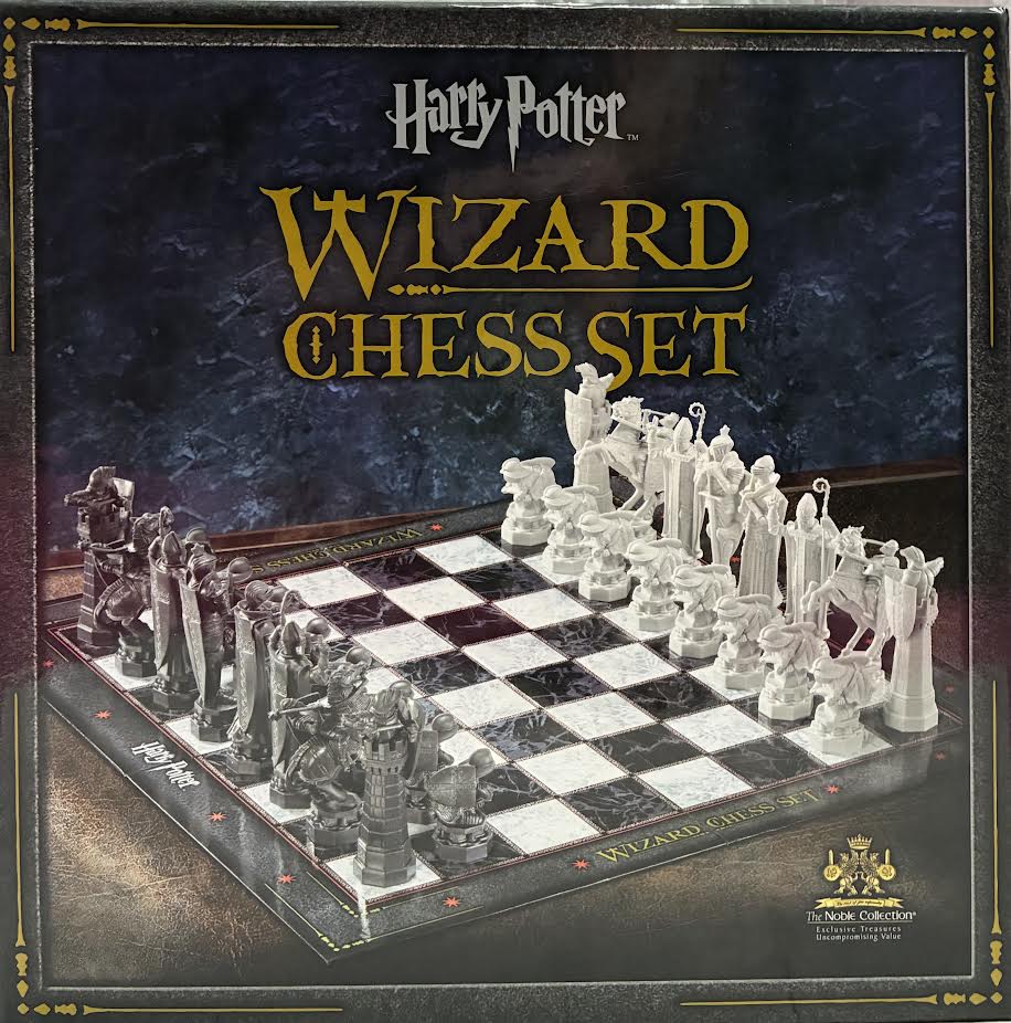 Harry Potter Wizard Chess Set original box by The Noble Collection