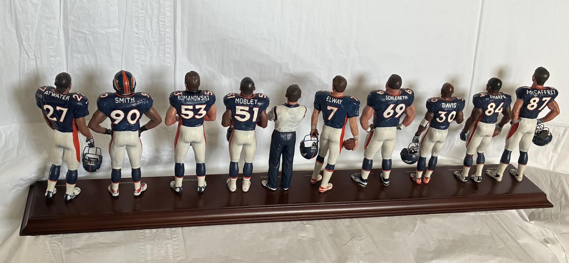 1998 Denver Broncos figurine set back view showing player names